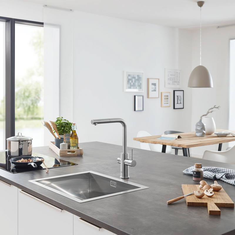 Grohe BLUE Single-Handle Pull-Out Kitchen Faucet Single Spray 1.75 GPM With Chilled & Sparkling Water