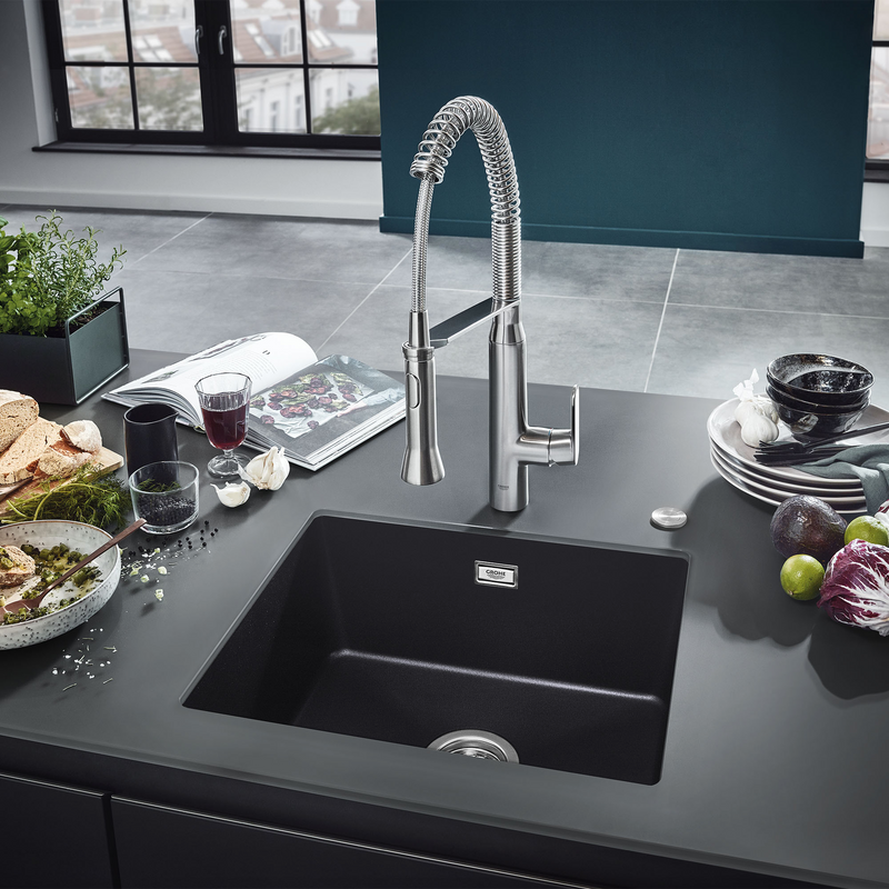 Grohe K7 Medium Single-Handle Semi-Pro Dual Spray Kitchen Faucet 1.75 GPM