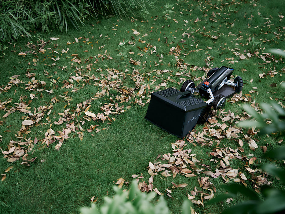 EcoFlow BLADE Robotic Lawn Mower