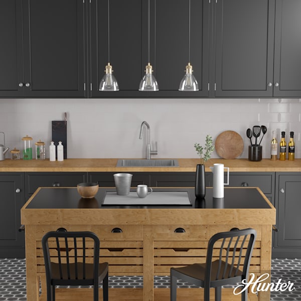 Hunter Van Nuys 3 Light Linear Cluster in Alturas Gold