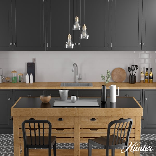 Hunter Van Nuys 3 Light Round Cluster in Alturas Gold