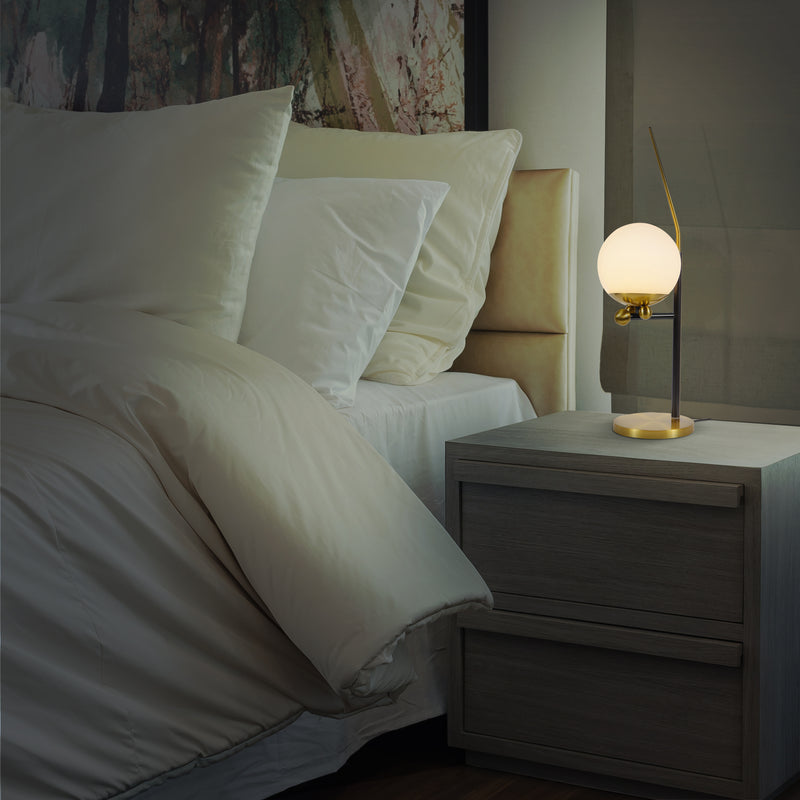 VONN Chianti 22" VAT6121AB Integrated LED Table Lamp in Antique Brass
